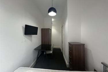 5 bed house, Lower Broughton Road, Charlestown, Salford, M72HR - Image 9